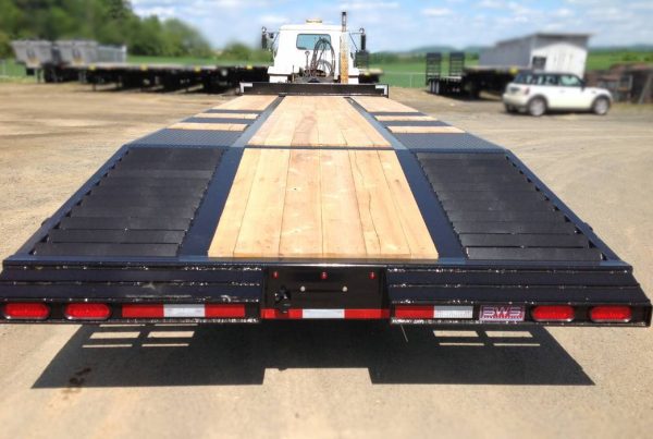 rear view BWS tag-along trailer with 77.5 inch wide track axles for improved stability and load control